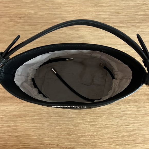 Kate Spade Cameron Small Bucket Bag Black/Gold WKRU6712 D410 01/20 - Picture 6 of 7